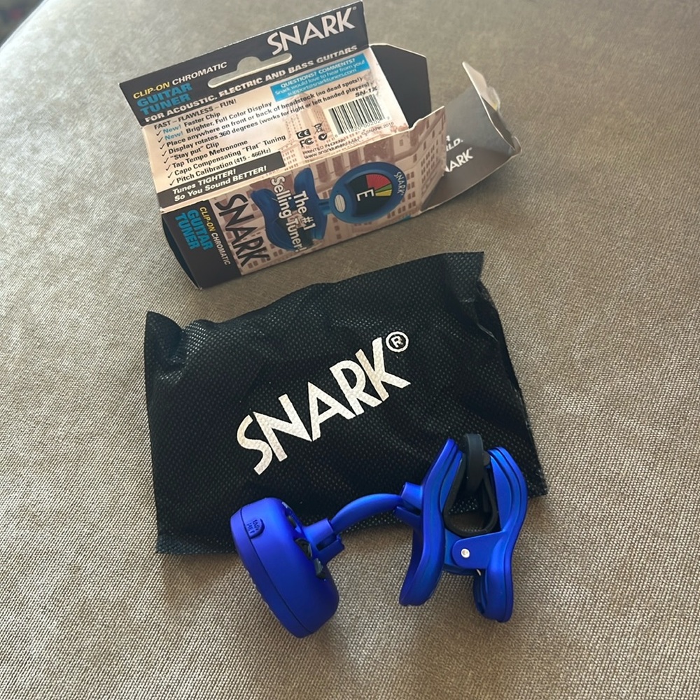 Snark clip on chromatic guitar tuner for acoustic, electric, and bass guitars